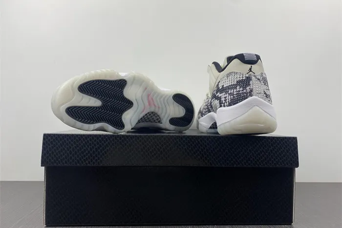 Air Jordan 11 Retro Low Le Mens Cd6846-002