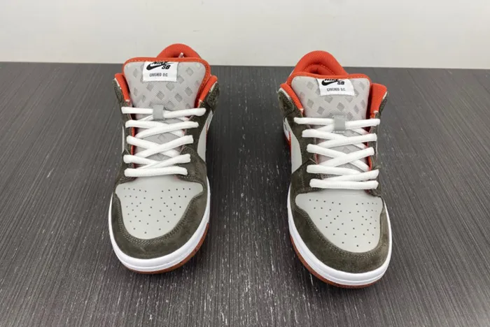 Crushed Skate X Nike SB Dunk Low dh7782-001