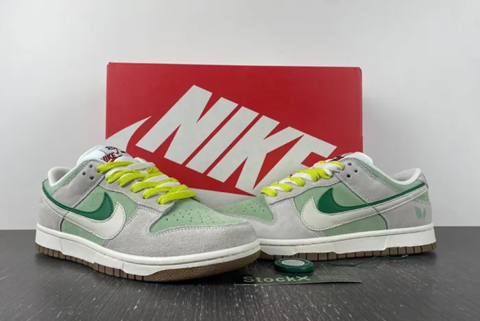 Nike Dunk Low SWOOSH D09457-100