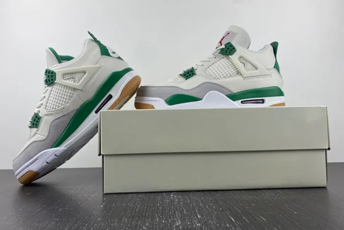 Nike SB x Air Jordan 4 Pine Green DR5415-103