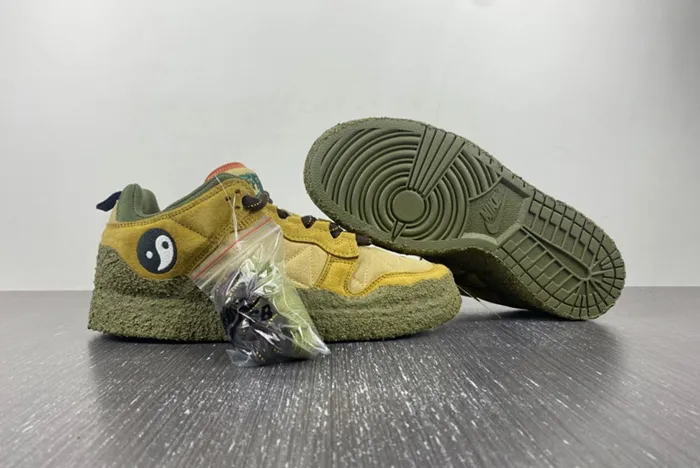 Cactus Plant Flea Market x Nike Dunk Low DM0430-700
