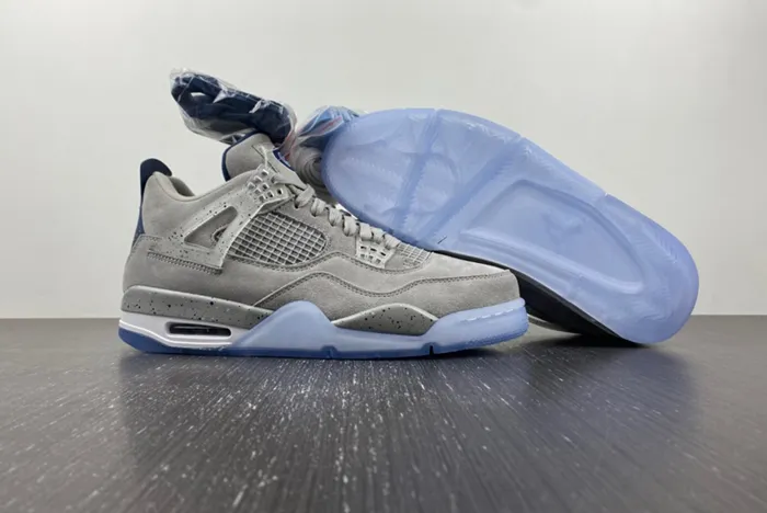 Air Jordan 4 Retro