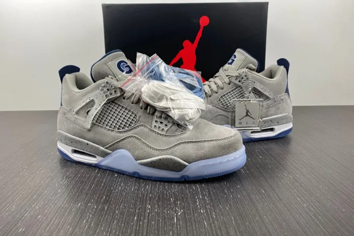 Air Jordan 4 Retro