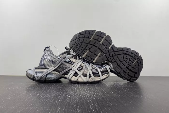 Ba*len*cia*ga phantom sneaker 778698 w3xll 0525