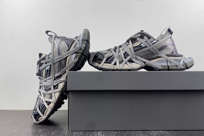 Ba*len*cia*ga phantom sneaker 778698 w3xll 0525