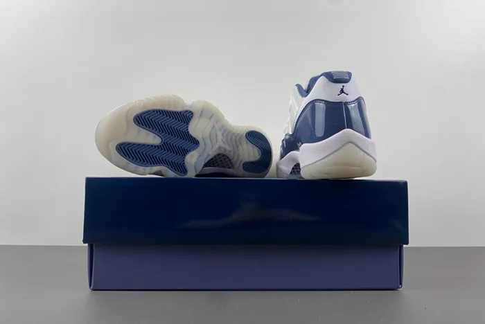 Air Jordan 11 Low Navy Blue FV5104-104